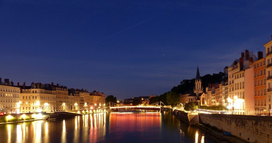 lyon-2382879_1280