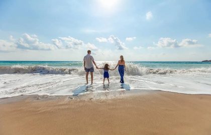 beach-family